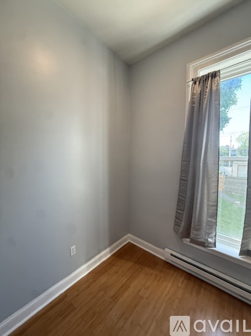 2 Bed, 1 Bath Apartment with Office — Troy, NY photo 12